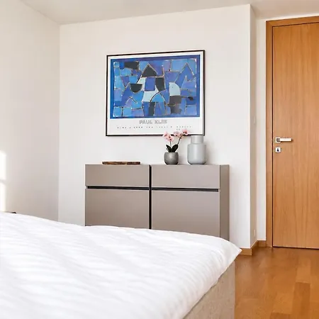 Апартаменты Design Penthouse With Private Rooftop Jacuzzi & Ac *