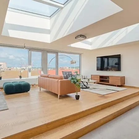 Design Penthouse With Private Rooftop Jacuzzi & Ac Apartment